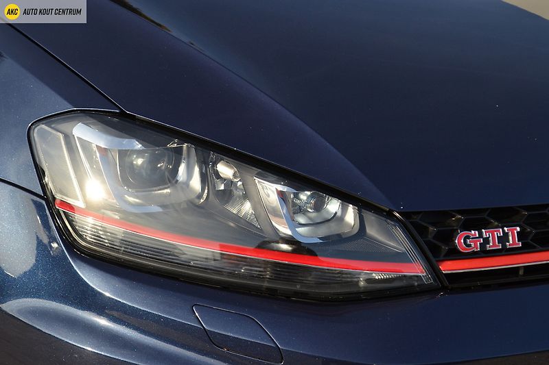Volkswagen Golf VII    2.0TSI -162KW   GTI - fotka 8 z 39
