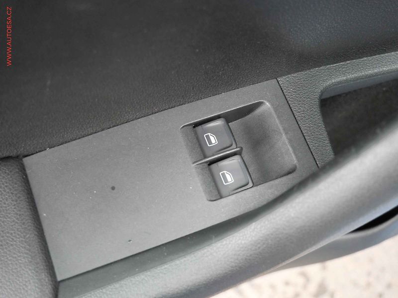 Škoda Octavia (2013) 1.2 TSi, ČR, Ambition, DSG - fotka 16 z 18