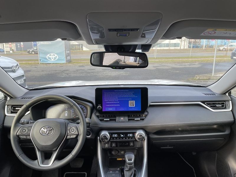 Toyota RAV4 2.5 Hybrid 4x4 ODBĚR IHNED - fotka 15 z 29
