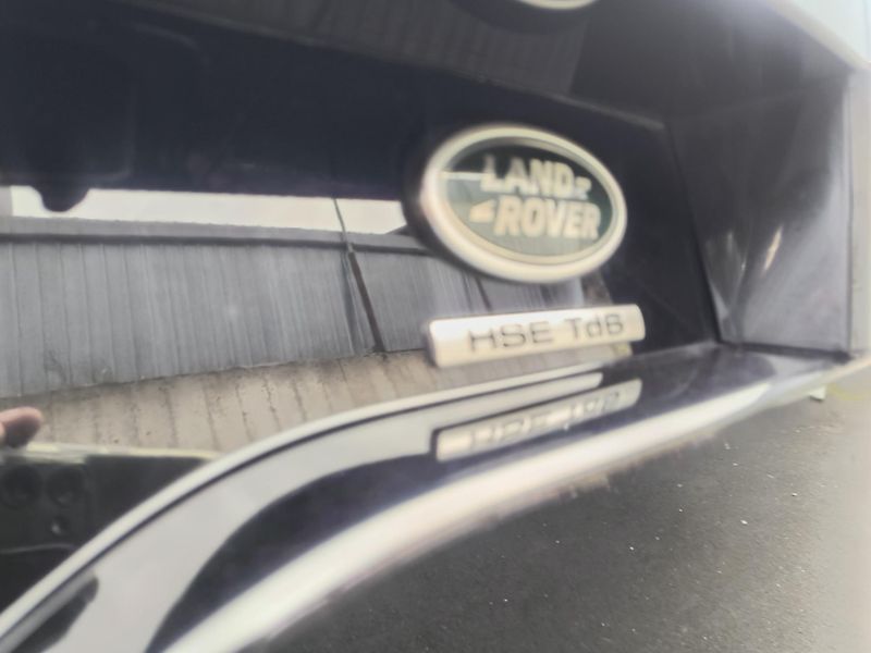 Land Rover Discovery (2018) 3.0 TD6 HSE AT 1.MAJ.ČR/VZDUCH - fotka 24 z 59