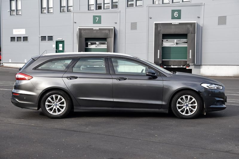 Ford Mondeo 2.0 TDCi 6st,NAV,KLIMA,TEMP,TZ - fotka 2 z 49