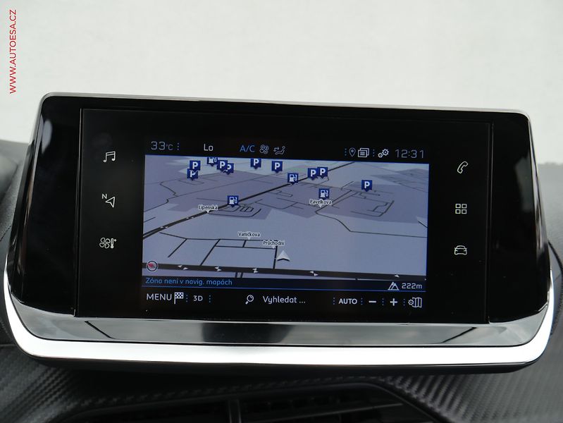 Peugeot 208 (2021) 1.2PT, Allure, LED, navi - fotka 17 z 20