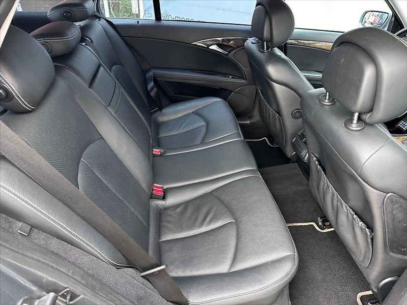 Mercedes-Benz Třídy E E 320 CDI Avantgarde - fotka 14 z 32