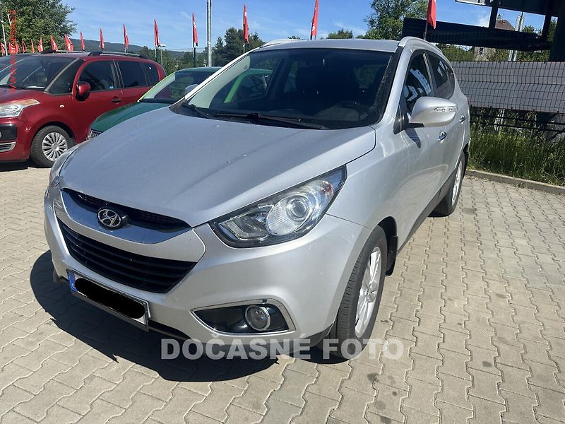 Hyundai ix35 (2012) 2.0CRDi 4x4, ČR, Výhř.sed. - fotka 1 z 3
