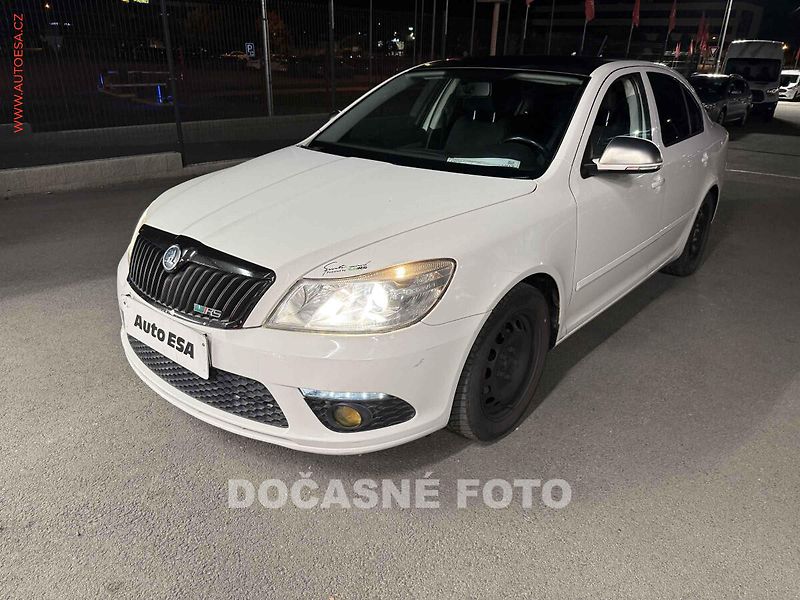 Škoda Octavia (2011) 1.6TDi - fotka 1 z 3