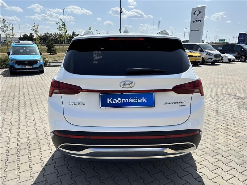 Hyundai Santa Fe 2,2 CRDi Style 4x4 DCT 142kW - fotka 4 z 50