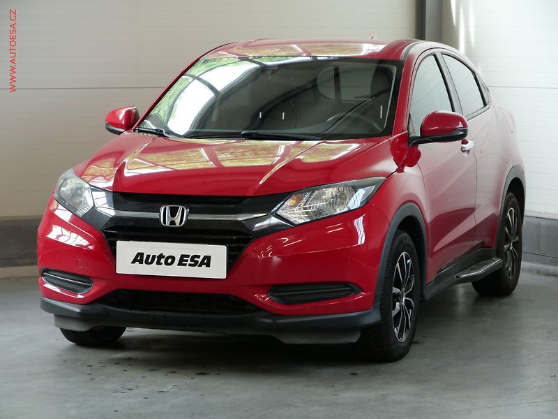 Honda HR-V (2017) 1.5 i-VTEC, ČR, Comfort - fotka 3 z 22