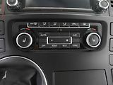 Volkswagen Multivan (2015) 2.0 TDi, Comfortline, navi - náhled 20