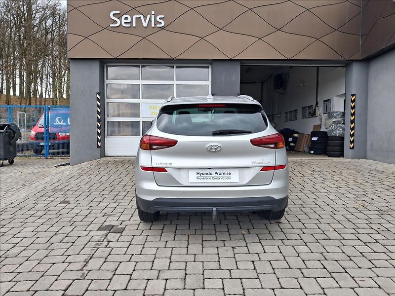 Hyundai Tucson 1,6 GDI Adventure - fotka 19 z 21