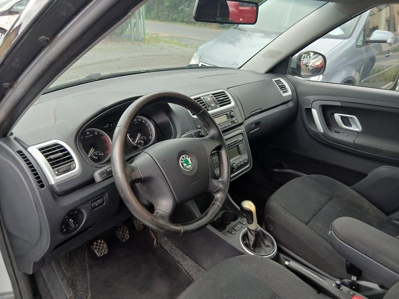 Škoda Fabia 1.2i, ALU, klima - fotka 24 z 31