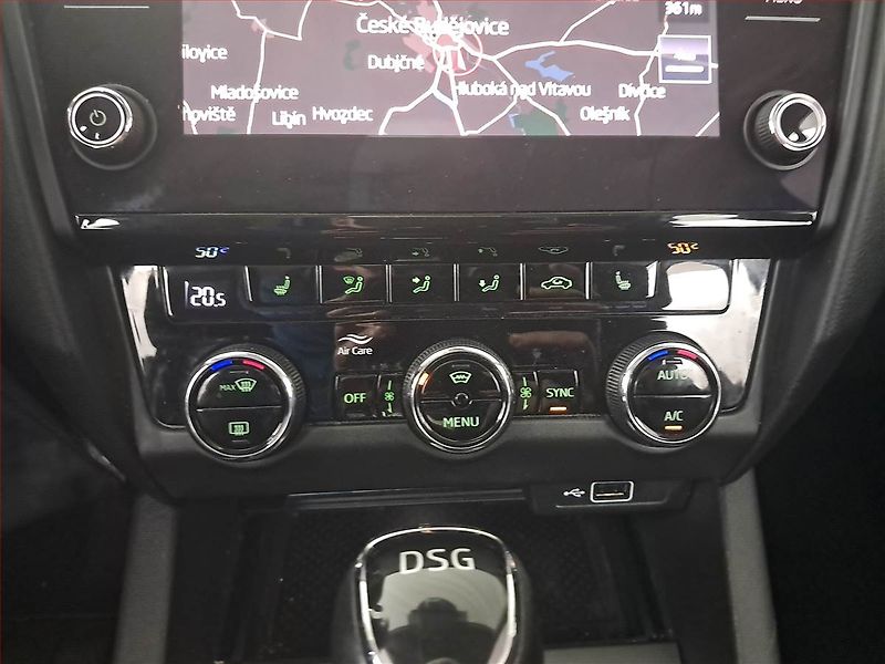 Škoda Octavia (2018) 1.6 TDI, Automat, Navi - fotka 24 z 24