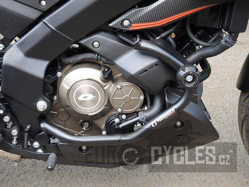 QJ Motor SRK 125 S (2026) - fotka 12 z 14