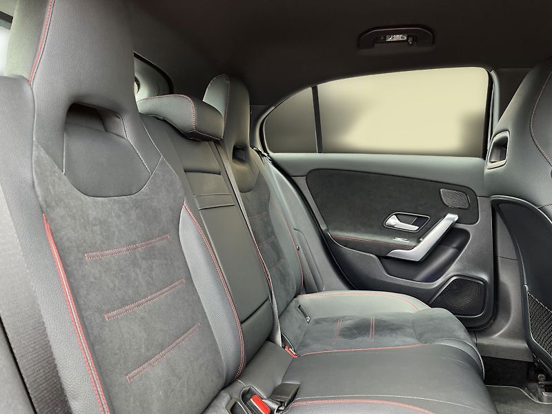 Mercedes-Benz Třídy A A-Třída 250e EQ AMG Style - fotka 20 z 21