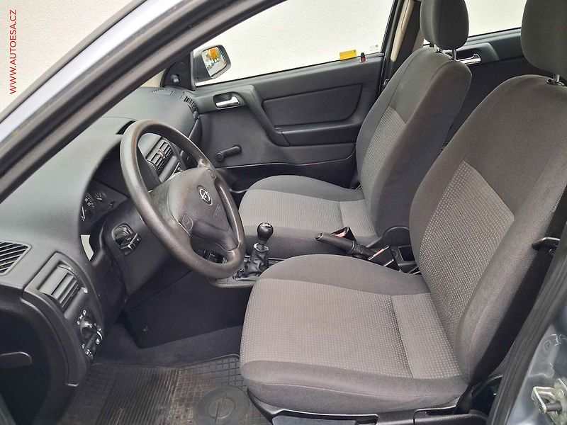 Opel Astra (2004) 1.4i, 2.maj,ČR, STK2/28 - fotka 9 z 15