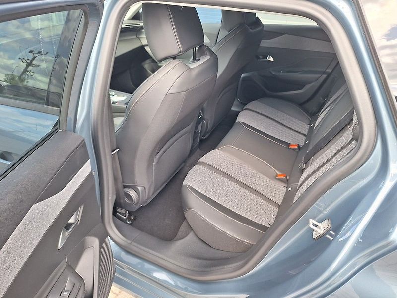 Peugeot 308 (2026) SW ALLURE Hybrid 145 e-DCS6 - fotka 10 z 15
