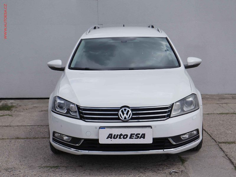 Volkswagen Passat (2011) 2.0 TDi, ČR, Comfortline, DSG - fotka 2 z 18