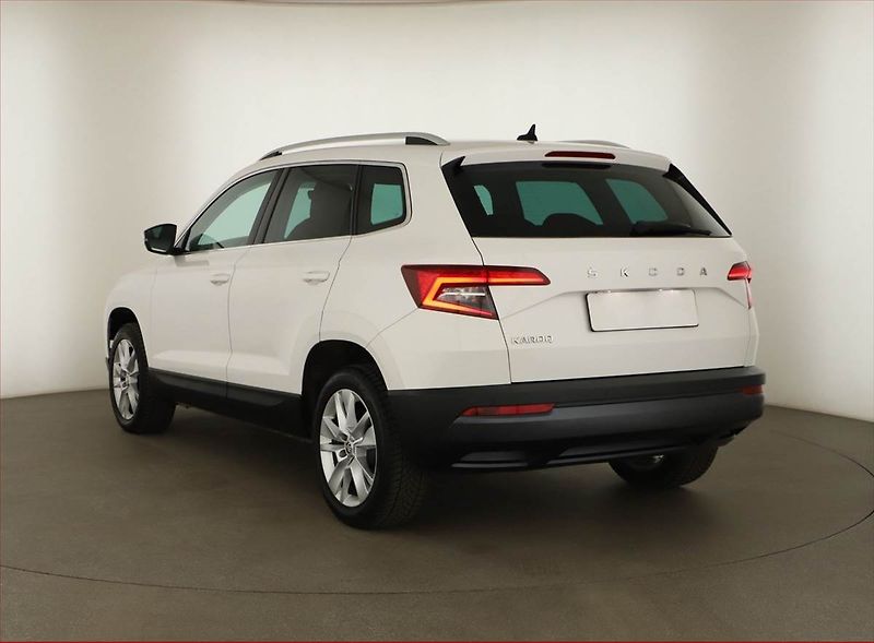 Škoda Karoq (2021) Style 2.0 TDI, ČR,1.maj, Navi - fotka 4 z 20
