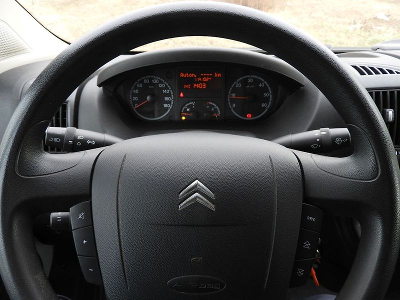 Citroën Jumper 2.2HDi 110kW MAXI BOX,ČELO,1.M - fotka 34 z 40
