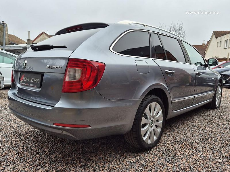 Škoda Superb (2012) 2.0TDi 125KW ELEGANCE XENON - fotka 13 z 50