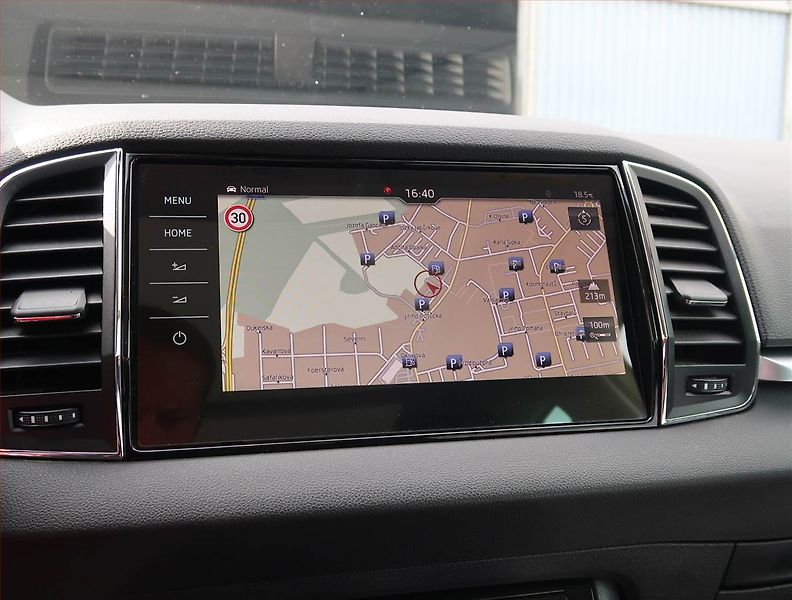Škoda Karoq (2018) Style Plus 2.0 TDI - fotka 16 z 26