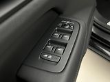 Volvo V60 B4 DARK PLUS AUT - náhled 17