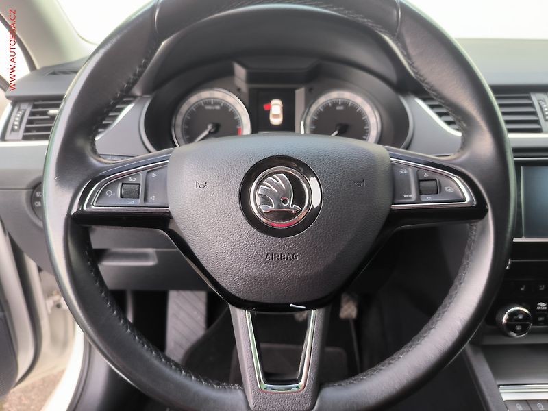 Škoda Octavia (2019) 1.6 TDi, ČR - fotka 15 z 20