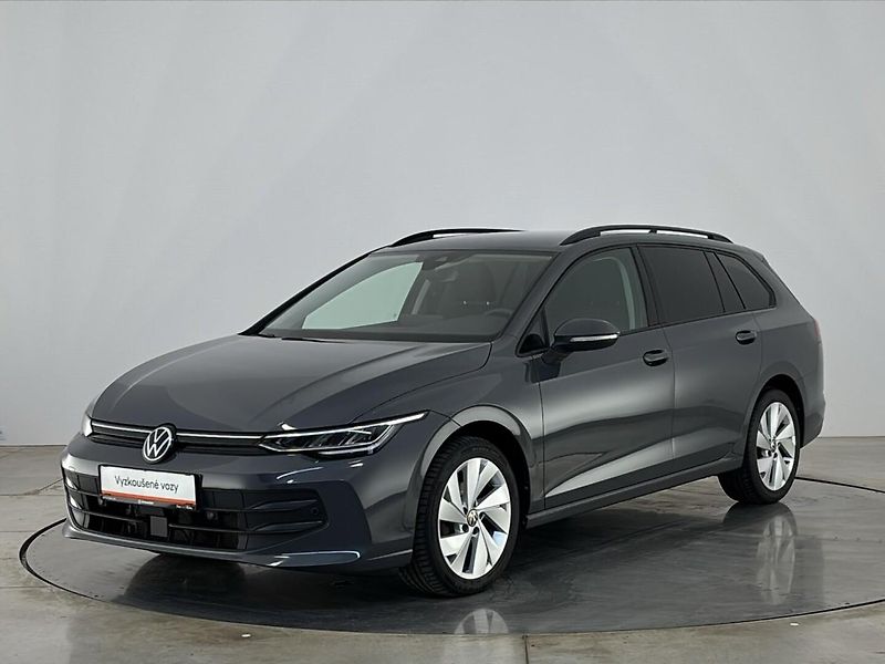 Volkswagen Golf Life DSG - fotka 1 z 28