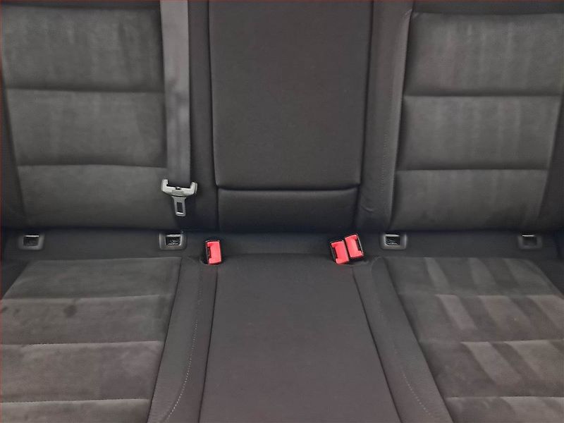 Volkswagen Golf (2009) 2.0 TDI, Park. senzory - fotka 10 z 14