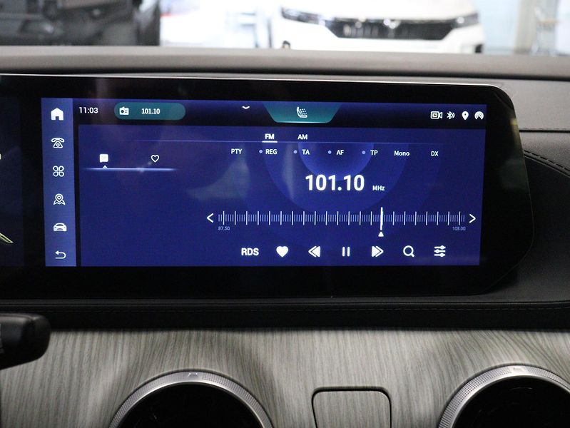 Dongfeng U-Tour (2026) Exclusive HEV, černý int. - fotka 7 z 14