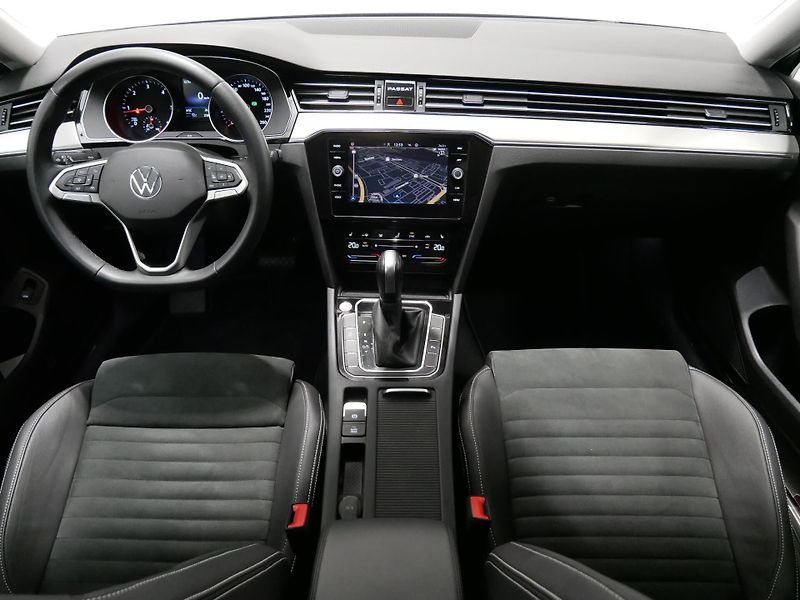 Volkswagen Passat - fotka 5 z 25