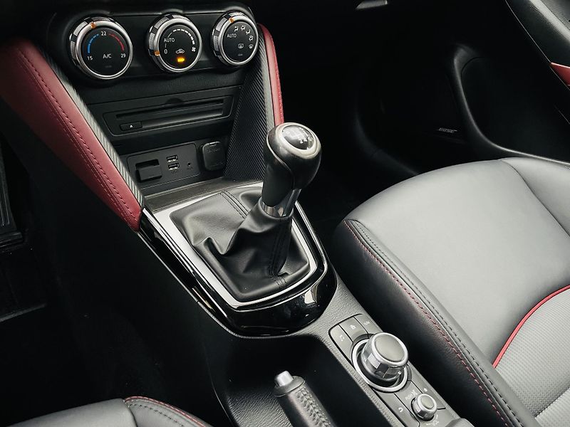 Mazda CX-3 2.0i KAMERA SERVISKA 1MAJITEL - fotka 35 z 47