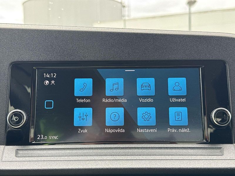 Volkswagen Caddy (2022) 1.5 TSI - fotka 15 z 26