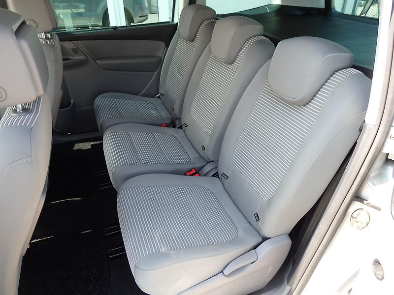 Seat Alhambra 2,0TDi 103kW DIGI KLIMA - fotka 9 z 21
