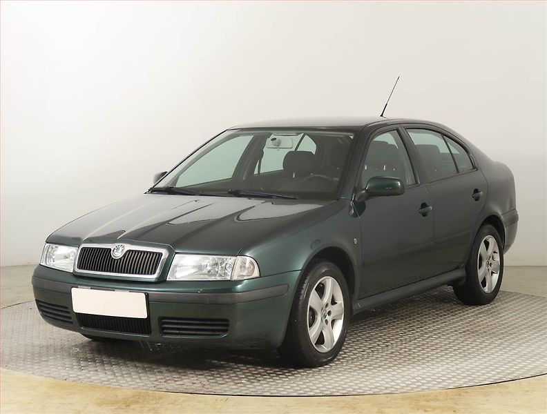 Škoda Octavia (2008) 1.6, po STK, Tažné - fotka 2 z 15