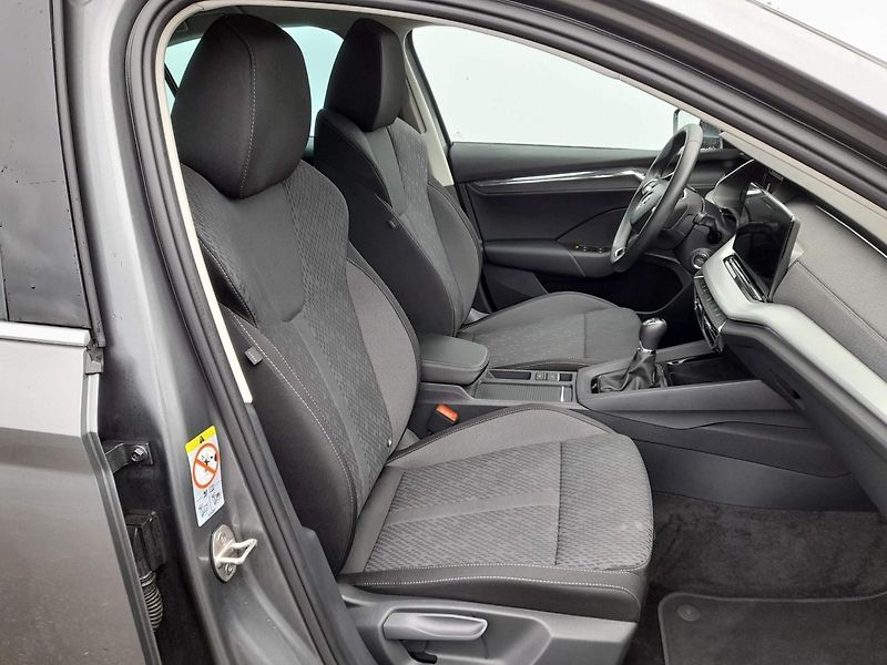 Škoda Octavia Style Plus Navi 1.5 TSI 110kW - fotka 27 z 28
