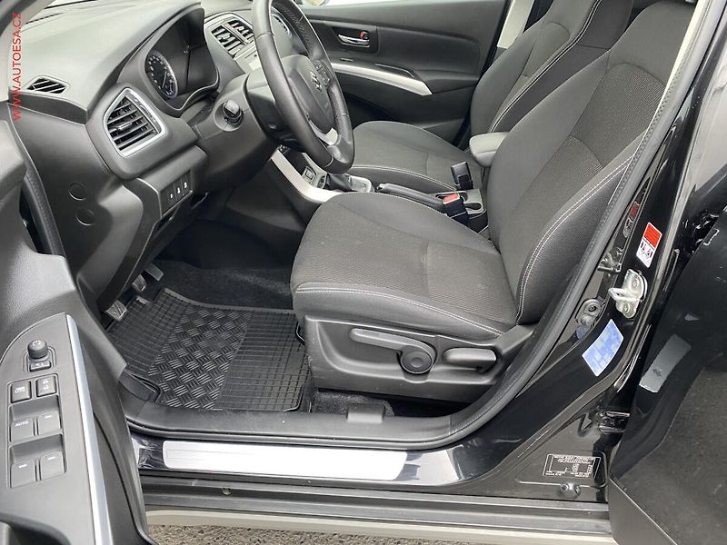 Suzuki S-Cross (2018) 1.4 BJet, Comfort, kamera - fotka 9 z 17