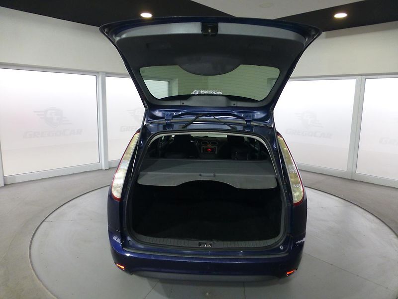 Ford Focus (2010) 1,6TDCI-80KW*KLIMATIZACE**ALU* - fotka 22 z 23