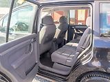 Volkswagen Touran (2006) 1.9TDI 77KW – 7 sedadel - náhled 30