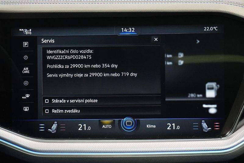 Volkswagen Touareg R ČR,DPH,1.MAJ,360,Tažné,HUD - fotka 37 z 40