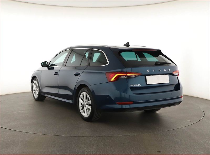 Škoda Octavia (2020) Style Plus 2.0 TDI, Automat - fotka 4 z 20