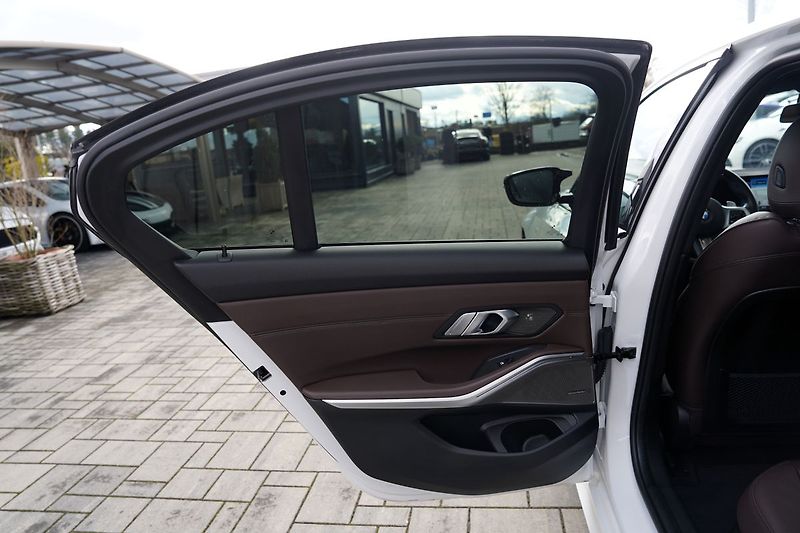 BMW Řada 3 M340i xDrive/AT/375PS,Facelift - fotka 20 z 50