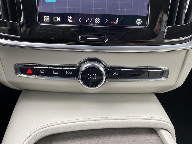 Volvo V90 V90 CROSS COUNTRY AWD - fotka 19 z 23