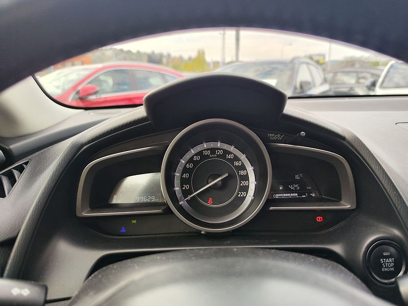 Mazda 2 1.5 Skyactiv/55kW - fotka 13 z 28