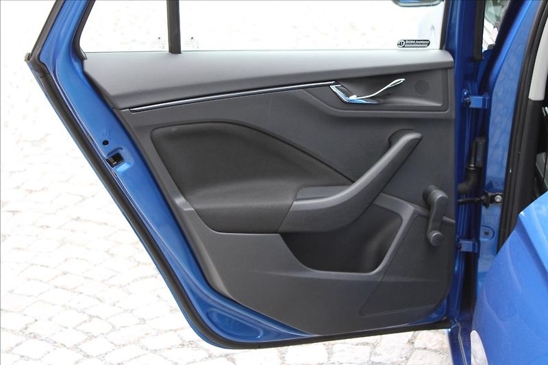 Škoda Scala 1.6 TDI / AMBITION / CZ - fotka 37 z 44