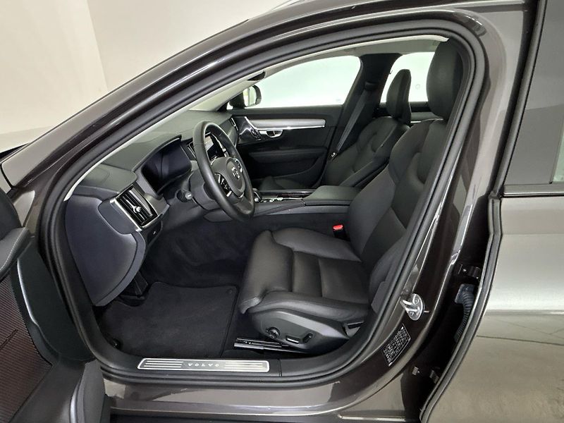 Volvo V90 Cross Country AWD - fotka 7 z 29