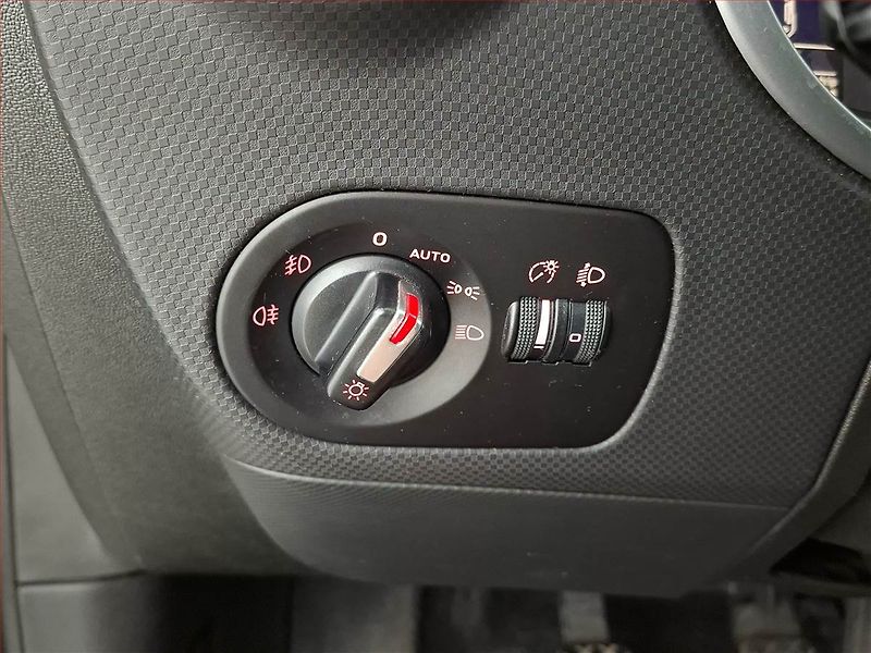 Seat Leon (2010) Comfort 1.8 TSI, jezdí výborně - fotka 18 z 18