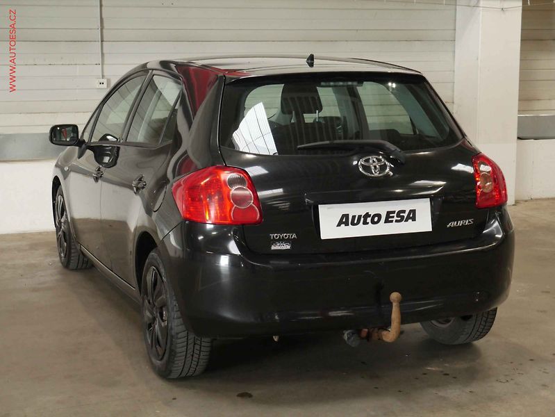Toyota Auris (2008) 1.6 VVTi, 1.maj, AC, TZ, temp - fotka 4 z 19