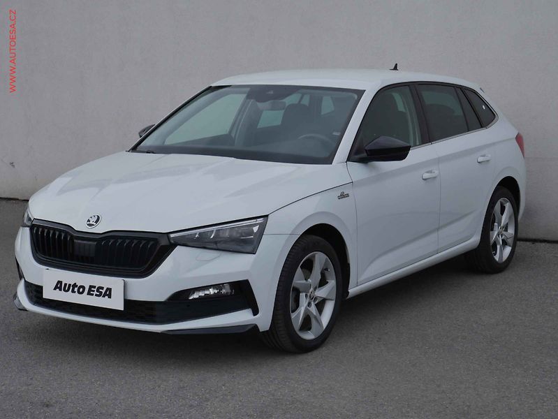 Škoda Scala (2020) 1.5TSi, ČR, DSG, bixen, park - fotka 3 z 17