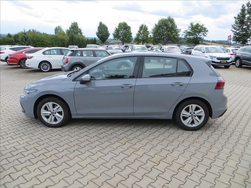 Volkswagen Golf 1,0 TSI Life 81kW DSG - fotka 4 z 24