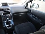 Peugeot 5008 (2016) 1.6 BlueHDi, nová STK - náhled 8